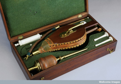 tobacco-smoke-enema-kit-by-wellcome-images-cc-by-sa-4-0.jpg