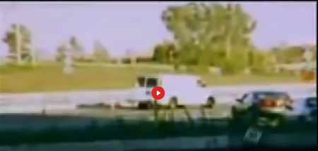 911 white van king st.PNG