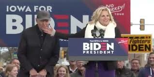 biden finger.jpg