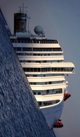 costa concordia.jpeg